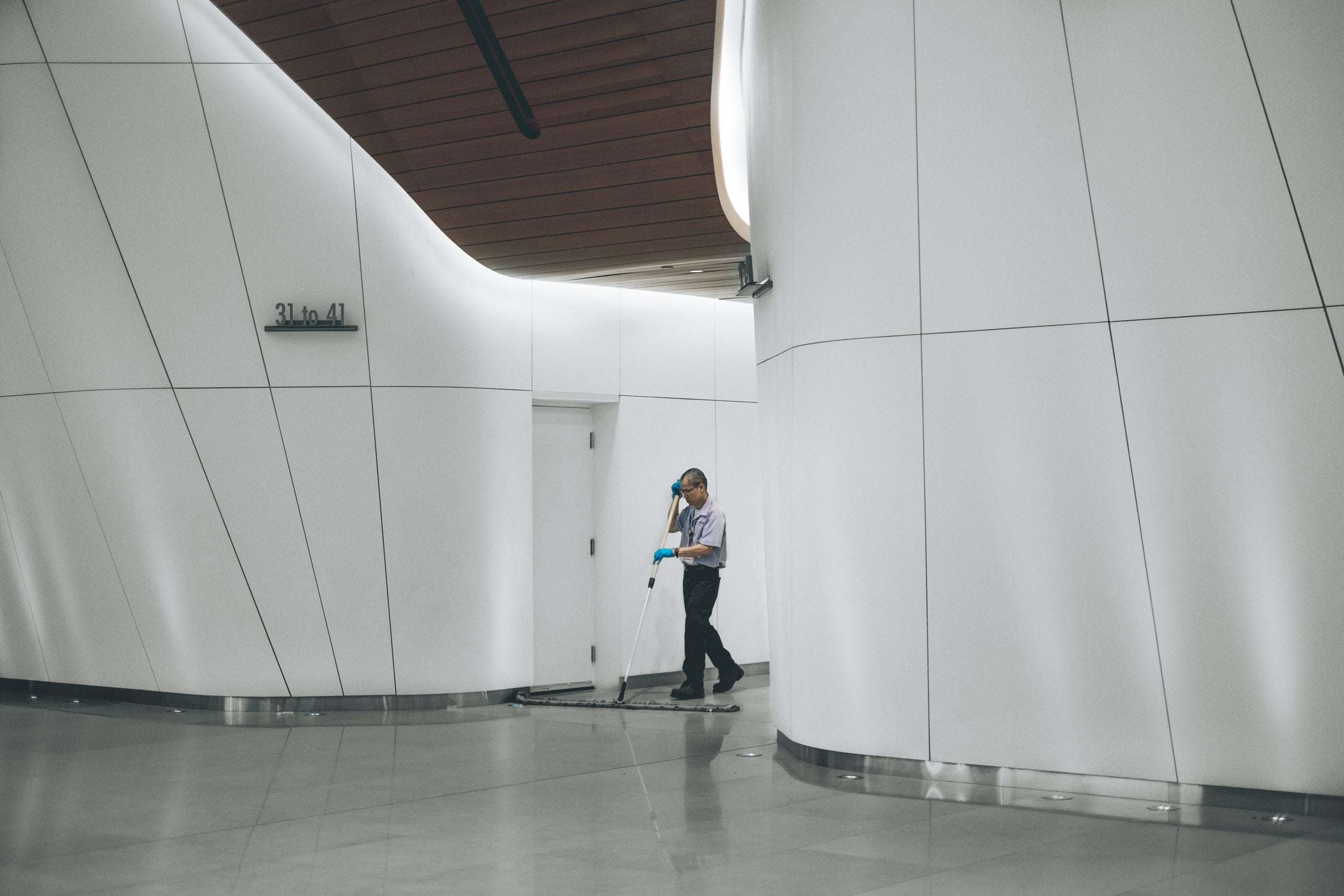 Maximise Workplace Hygiene: 10 Reasons to Outsource Office Cleaning Services